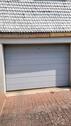 Foto - Stellplatz Garage Pkw mit elektronischen Sektionaltor