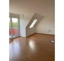 Moderne, geräumige 3-Zimmerwohnung auf zwei Ebenen mit Balkon - Dinkelsbühl