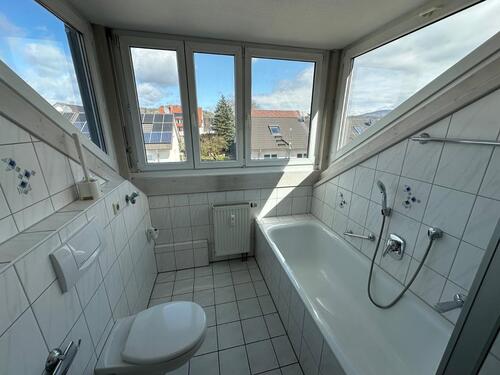 Foto - Dachgeschoßwohnung in Urbach zur Miete