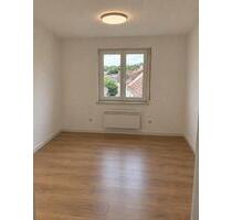 Helle 3-Zimmer Wohnung Erstbezug,Balkon, Küche,Keller,Stellplatz - Pfinztal