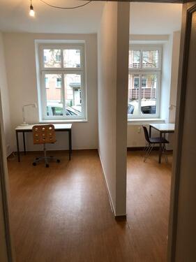 Foto - Co-Working-Plätze Arbeitszimmer frei