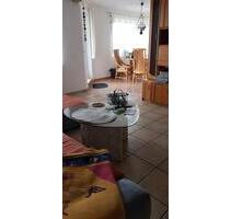 Gepflegte 3,5-Zimmer-Erdgeschosswohnung m. Gartenanteil - Oberboihingen