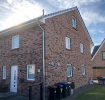 DHH in Scharbeutz Pönitz - 1.600,00&nbsp;EUR Kaltmiete, ca.&nbsp; 125,00&nbsp;m&sup2; in Stockelsdorf (PLZ: 23617)