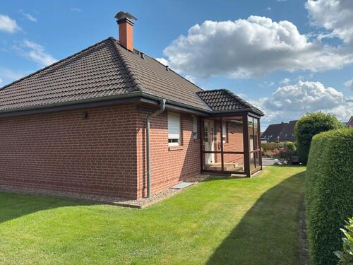 Foto - Freistehendes Einfamilienhaus mit Garage von Privat