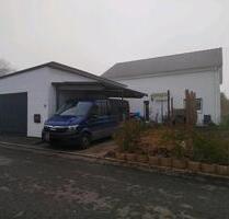 Einfamilienhaus mit großer Garage und Wohnmobil Stellplatz - Owingen