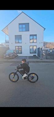 Foto - DG Wohnung mit 3 Zimmern in Frickenhausen zu Vermieten