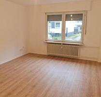 Renovierte 2-Zimmer-Wohnung im Erdgeschoss zu vermieten! - Duisburg Mittelmeiderich