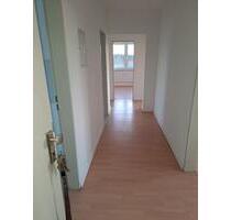 4-Raumwohnung, teilrenoviert mit Kellerraum - Arneburg