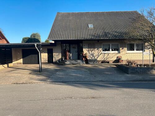 Foto - Schönes Einfamilienhaus in ruhiger Siedlung