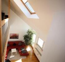 Lichtdurchflutete Dachgeschosswohnung in Weilheim - Weilheim in Oberbayern