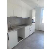 Kernsanierte 2-Zimmer DG Wohnung in Mü-Styrum - Mülheim an der Ruhr Rechtsruhr-Nord