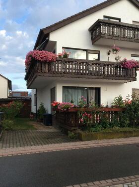 Foto - Gärtringen: Freistehendes Zweifamilienhaus mit ausgebautem DG