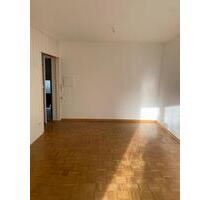 1 Zimmerwohnung. Nur 4 Minuten vom See entferntSt.Johann Str.38 - Überlingen