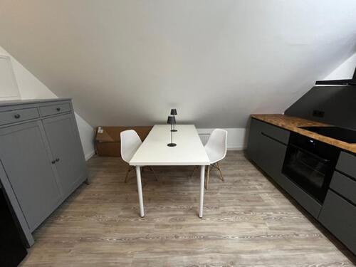 Foto - 2 Zimmer Dachgeschoßwohnung zur Miete in Hamburg