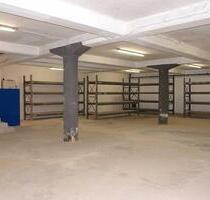 Handwerker aufgepasst! Lager auf zwei Ebenen inkl. Lastenaufzug und Büro in Ratingen!