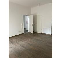 Barrierefreie, moderne Altstadt Wohnung mit Terrasse in Mainz