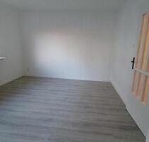 2 Zimmer Wohnung in Holzminden nähe Kaserne , Grundschule