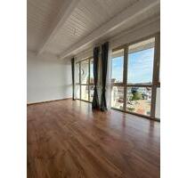 Moderne 2,5 Zimmer Maisonette in Filderstadt mit Balkon