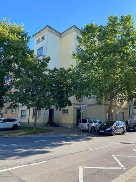 Foto - Großzügige helle 4 Zimmer-Wohnung in zentraler Lage Pforzheims