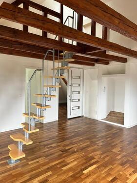 Foto - DG-Wohnung zu vermieten! - 885,00 EUR Kaltmiete,