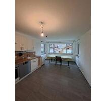 Drei-Zimmer-Erdgeschosswohnung mit Terrasse und Bergblick - Saaldorf-Surheim