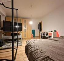 Warmmiete 500€ Möbeliertes Zimmer in ruhiger WG - Bornheim