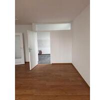 Gut geschnittene 3-Zimmer-Wohnung mit Balkon zu vermieten! - Frankfurt am Main Eschersheim