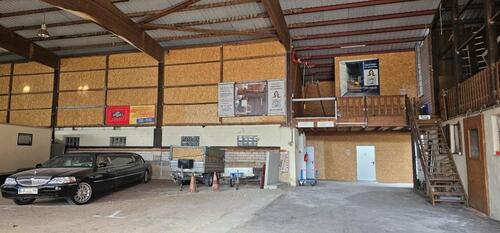 Foto - Lagerhalle & Lagerräume in Schwieberdingen zu vermieten