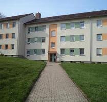 Gut geschnittene Wohnung mit modernisiertem Badezimmer und Balkon - Baunatal