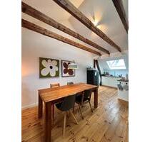 kernsanierte Dachgeschosswohnung in Duisburg-Ruhrort