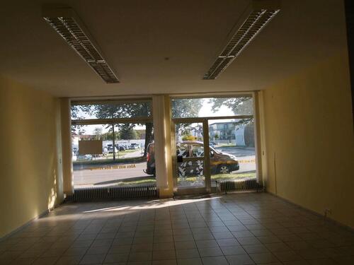 Foto - Ladenlokal - 660,00&nbsp;EUR Kaltmiete, ca.&nbsp; 12,00&nbsp;m&sup2;