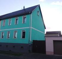 Charmante Haushälfte - 129.500,00 EUR Kaufpreis, in Bernburg (Saale) (PLZ: 06406)