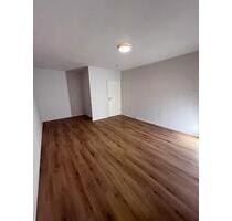 Moderne 1- Zimmer Eigentumswohnung - frisch renoviert - Hof Neuhof