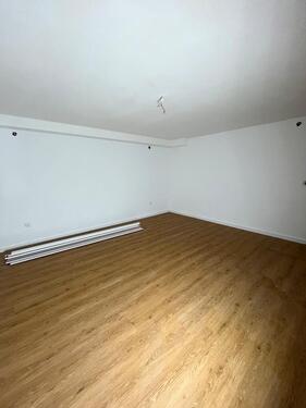 Foto - 2 Zimmer Wohnung ! Frisch Saniert !