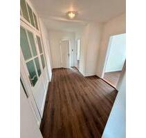 Erstbezug | Frisch renovierte Etagenwohnung | 4 Zimmer - Hohenlockstedt