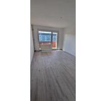 Wohnen am Süßen See - renovierte 4-Raum-Wohnung mit Balkon - Seegebiet Mansfelder Land