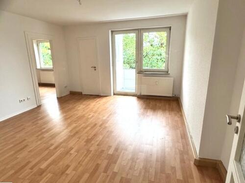 Foto - *** GRÜNE Stadtparklage - RENOVIERT * Nähe BahnhofKrankenhaus * für 1-2 Personen * Balkon ***