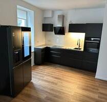 Luxuriöse 3-Zi Wohnung ca. 85 qm, High-Class Küche, Kernsaniert, Smarthome, Fussbodenheizung - Hagen Dahl