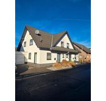 Haus Dopelhaushälfte in Emmerich am Rhein Hüthum