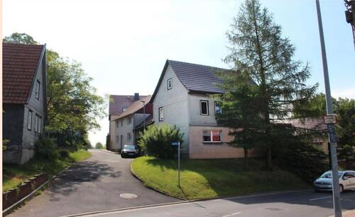 Foto - Vermietetes Wohnhaus - 55.000,00&nbsp;EUR Kaufpreis, ca.&nbsp; 210,00&nbsp;m&sup2;