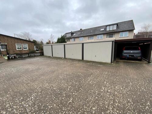 Foto - 'Einzelgarage mit Komfort und Sicherheit - Ihr persönlicher Parkplatz wartet auf Sie!'