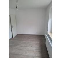 Ruhige, sanierte 3-Zimmer-Wohnung mit Balkon in Weddel – Bezug - Cremlingen