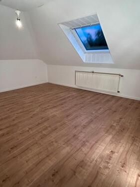 Foto - 3ZKB - 85qm Dachgeschosswohnung in 26906 Neudersum