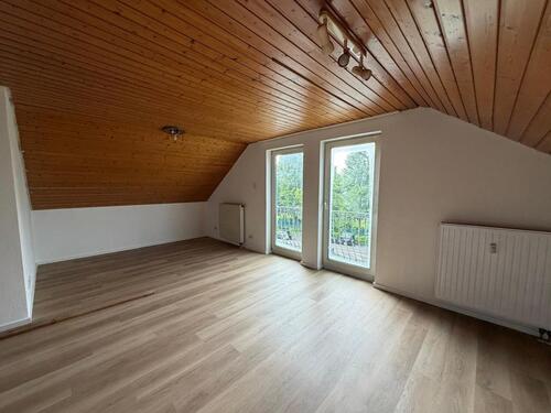 Foto - Frisch renovierte 3-Zimmer-Dachgeschosswohnung in Top-Lage!