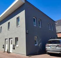 3 Zimmer Erdgeschosswohnung in Zweifamilien Haus - Kellinghusen