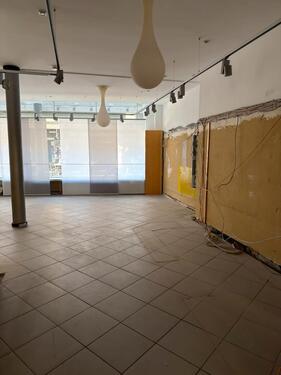 Foto - Ladenlokal in der Pontstr - 2.225,00&nbsp;EUR Kaltmiete, ca.&nbsp; 85,00&nbsp;m&sup2;