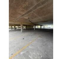 KFZ Stellplätze in abgeschlossener Halle im Parkhaus - Hamburg Billstedt