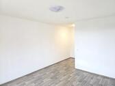 Foto - Frisch renoviert - 1 Zi * ab sofort *25m2