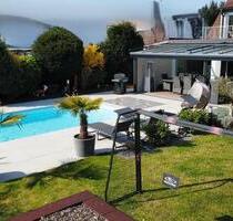 Provisionsfrei! Ein- oder Zweifamilienhaus mit traumhaften Garten - Wesseling