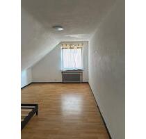 Helle 2-Zimmer Dachgeschosswohnung in Stolzenau - ab sofort verfü